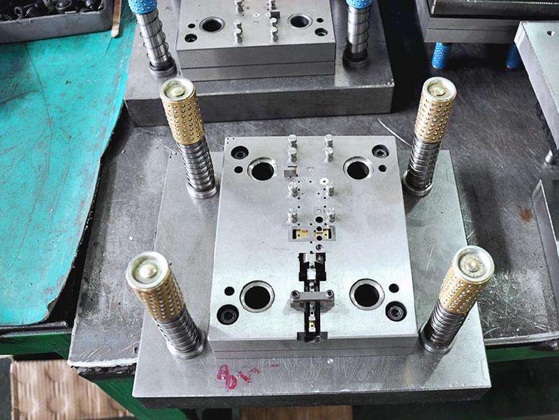 武平模具制造-01