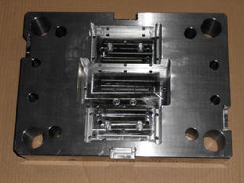 武平精密塑料模-06